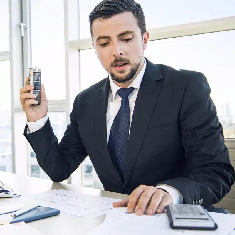 Spraakherkenning-voor-juristen-en-advocaten-digitaal-dicteren-spraak-naar-tekst-dragon-software-legal